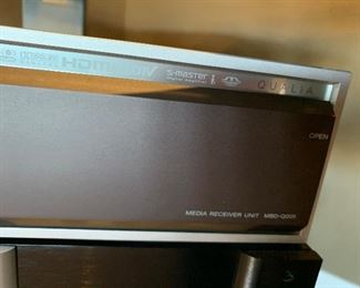 Sony XDM-F4600Q HD Monitor w/ Receiver	NO WALL MOUNT	
