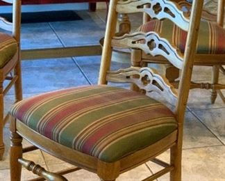 Oak Parquet Table w/ 6 Chairs	30x45x72in	HxWxD
