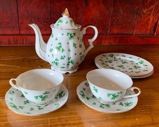 Lefton Shamrock Tea Set		
