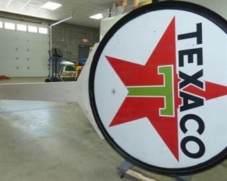 VIEW 4 OTHERSIDE TEXACO POLE SIGN 