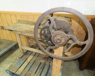 VIEW 4 OTHERSIDE EARLY 1890 STALK CUTTER