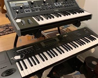 Electronic Keyboards