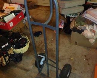 PLL #290 - Hand Truck - $35 MAKE AN APPOINTMENT TO VIEW ITEMS IN GARAGE - May 30th 10-2