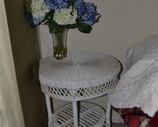 PLL #112 Wicker round Table @ $35
