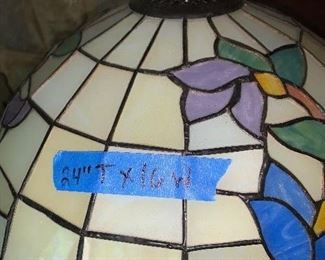 PLL #147 "Tiffany Style" Stained Glass Table Lamp $75
