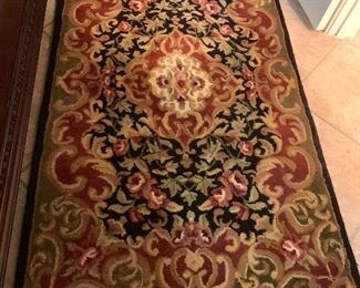 HAND TUFTED SAVAFIEH RUG FROM INDIA 3FT X 5FT ~ $225 ( PRICE REDUCTION-$100)