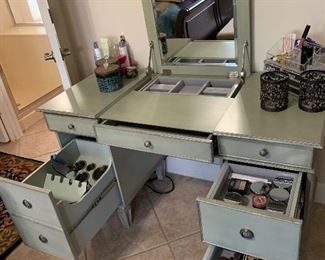 AMAZING DESK/ VANITY  BY FRONT GATE OFFERED AT ~ $750  ( REDUCED TO $475).           RETAILS FOR $2100.00