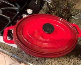 Large Red cast iron 8QT. enamel Dutch oven roaster -$85 ( REDUCED $60)