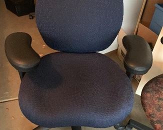 WOW! LIFE FRM OFFICE CHAIR ~  $450