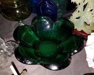 Vintage Murano emarald green glass candy bowl