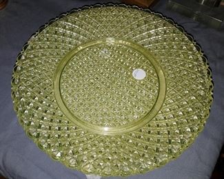 Vinteage yellow vaseline glass plates