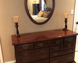 American Drew dresser (one of a 5 pc. bedroom suite), oval wall mirror, pair of vintage lamps 