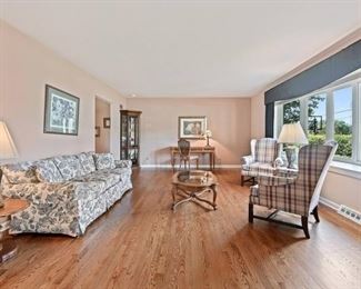 Arlington Heights Estate Sale Vintage Traditiona Starts On 2