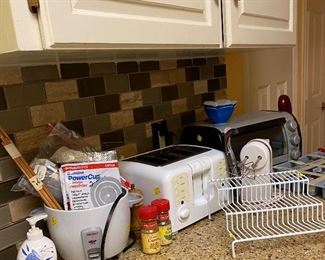 Small Appliances, Assorted Kitchen Items