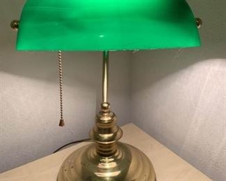 Desk Lamp https://ctbids.com/#!/description/share/330861
