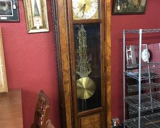Wonderful true Grandfathers Clock.  We are looking for 3rd weight and chain. Have talked to repair shops across the the country.  Chain easier to find than weight.  Howard Miller Clock.