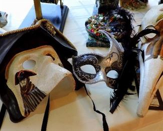MARDI GRAS MASKS