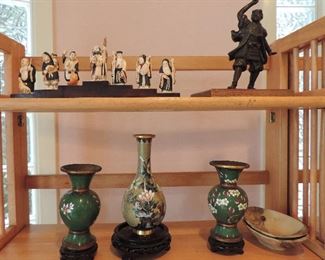 DECOR AND ASIAN VASES