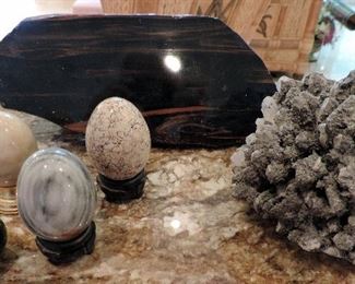 QUARTZ EGGS AND CORAL