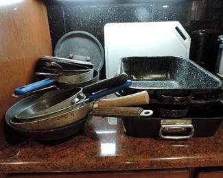 KITCHENWARE POTS & PANS