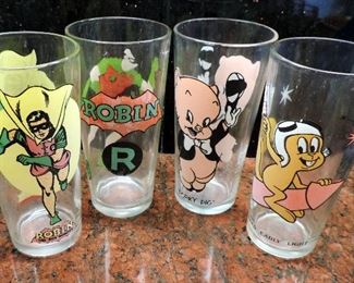 VINTAGE CARTOON GLASSES