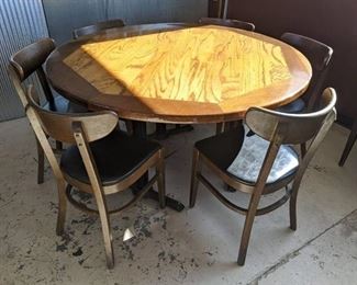 Round Dining Table With Six Chairs