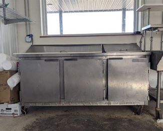 Beverage-Air Refrigerated Prep Table SUR72-18
