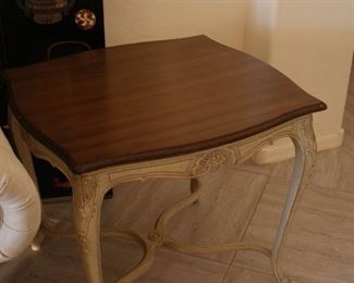 FRENCH STYLE SIDE TABLE