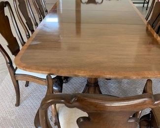 CHIPPENDALE STYLE DINNING TABLE WITH 2 LEAVES AND COVER PADS, 8 ANTIQUE CHAIRS