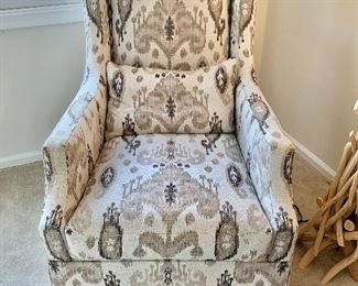 Upholstered swivel chair.