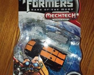 Transformer Collectible Toy Figure - 1 of HUNDREDS On Consignment From A Lifetime Of Collecting! For Specific Figure Inquiries, Please Text Us At 201-639-4811 .