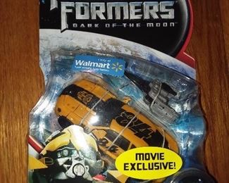 Transformer Collectible Toy Figure - 1 of HUNDREDS On Consignment From A Lifetime Of Collecting! For Specific Figure Inquiries, Please Text Us At 201-639-4811 .