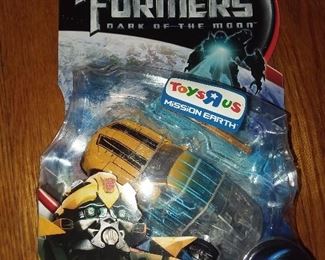 Transformer Collectible Toy Figure - 1 of HUNDREDS On Consignment From A Lifetime Of Collecting! For Specific Figure Inquiries, Please Text Us At 201-639-4811 .