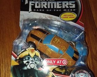 Transformer Collectible Toy Figure - 1 of HUNDREDS On Consignment From A Lifetime Of Collecting! For Specific Figure Inquiries, Please Text Us At 201-639-4811 .