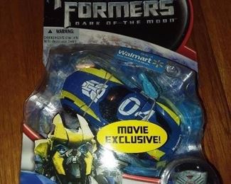 Transformer Collectible Toy Figure - 1 of HUNDREDS On Consignment From A Lifetime Of Collecting! For Specific Figure Inquiries, Please Text Us At 201-639-4811 .
