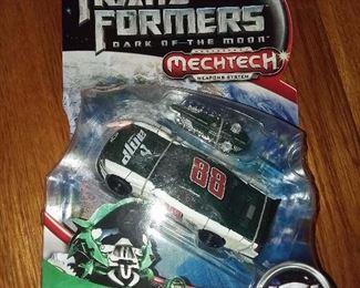 Transformer Collectible Toy Figure - 1 of HUNDREDS On Consignment From A Lifetime Of Collecting! For Specific Figure Inquiries, Please Text Us At 201-639-4811 .