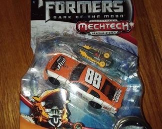 Transformer Collectible Toy Figure - 1 of HUNDREDS On Consignment From A Lifetime Of Collecting! For Specific Figure Inquiries, Please Text Us At 201-639-4811 .