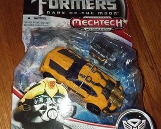 Transformer Collectible Toy Figure - 1 of HUNDREDS On Consignment From A Lifetime Of Collecting! For Specific Figure Inquiries, Please Text Us At 201-639-4811 .