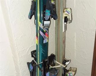 Skis