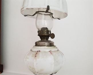 Lot # 9  $20 Vintage Oil Lamp (White Glass/Milk Glass)