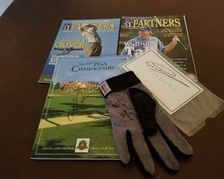 Lot # 167 -  $75  Golf Autographed Glove, Card  & Magazines 