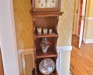 Vintage Foyer Shelf Clock. Unique