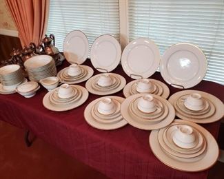 Noitake 12 place dinner china set