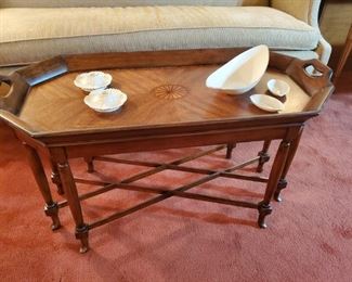8 leg fancy tea table