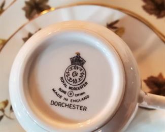 Royal Worcester 12 place China set. Beautiful