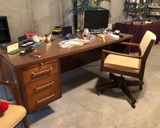 MCM desk - excellent condition