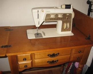 Singer model 750 Golden Touch