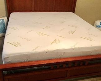King bed with like new bamboo mattress 
