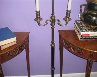 Adjustable standing lamp