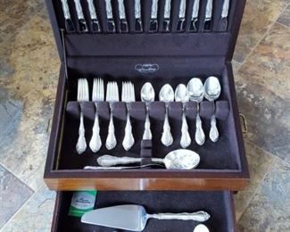 Fontana by Towle Sterling Silver Flatware Service for 12 plus serving and wood case
